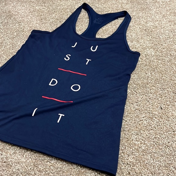 Nike dri fit tank top - Picture 2 of 6